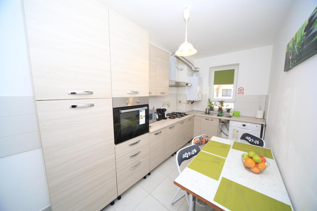 Happy Family Apartamento Braşov Exterior foto